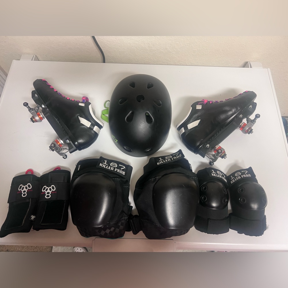 Created for Leahmwb Riedell Solaris with pads included